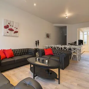 https://huize-lily-oostende-14p.ostend-hotel.net